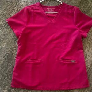 FIGS Women's Ultra Rose Casma Three-Pocket
Scrub Top, Large